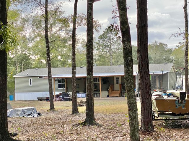 27 S Verdi Lane, Defuniak Springs, FL 32433