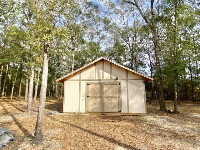 27 S Verdi Lane, Defuniak Springs, FL 32433