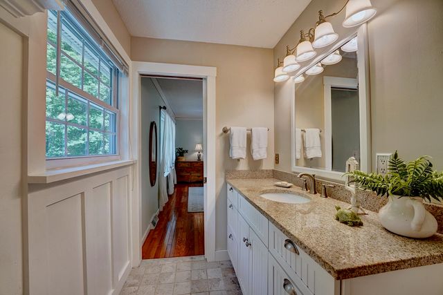 47 Greatstone Drive, Merrimack, NH 03054