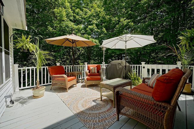 47 Greatstone Drive, Merrimack, NH 03054