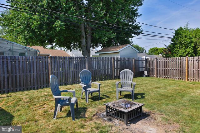 423 CHELSEA RD, Fairless Hills, PA 19030