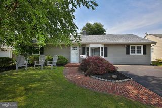 423 CHELSEA RD, Fairless Hills, PA 19030