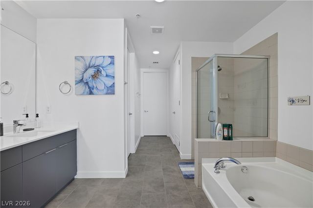 353 East Bonneville Avenue 505, Las Vegas, NV 89101