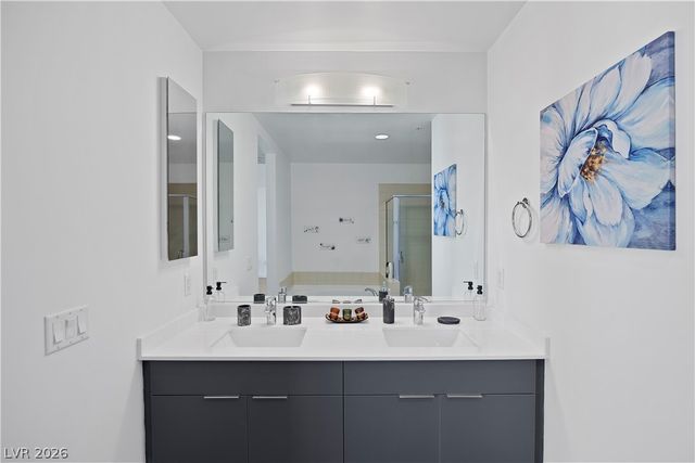 353 East Bonneville Avenue 505, Las Vegas, NV 89101