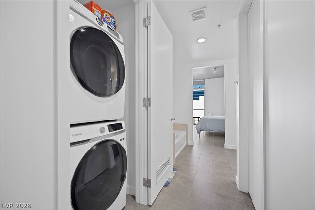 353 East Bonneville Avenue 505, Las Vegas, NV 89101