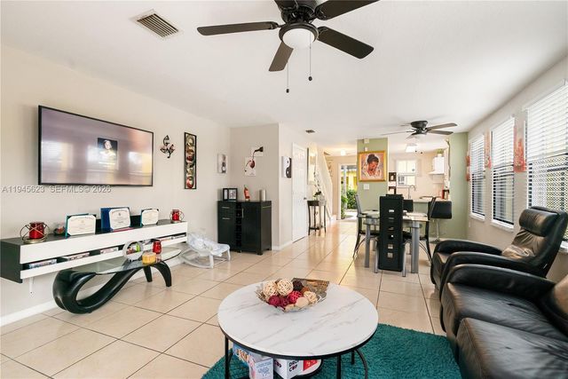19620 SW 103rd Court 11, Cutler Bay, FL 33157