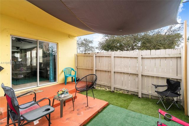 19620 SW 103rd Court 11, Cutler Bay, FL 33157