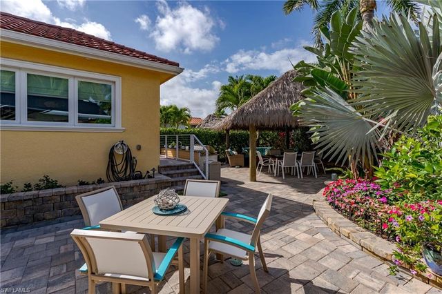 13625 Snapper LN, Naples, FL 34114
