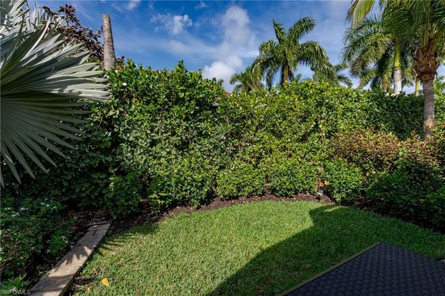 13625 Snapper LN, Naples, FL 34114