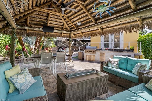 13625 Snapper LN, Naples, FL 34114