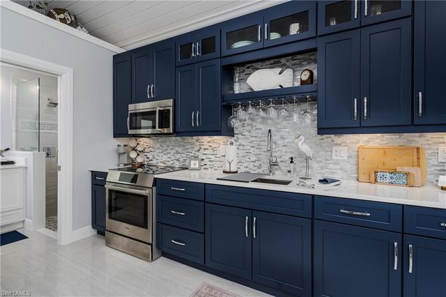 13625 Snapper LN, Naples, FL 34114