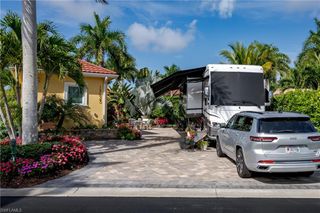 13625 Snapper LN, Naples, FL 34114