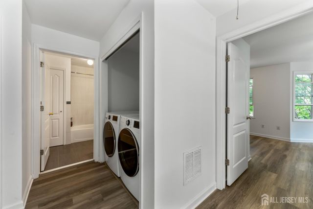 9 Perry L Drew Place, Hightstown, NJ 08520