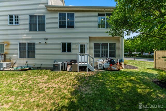9 Perry L Drew Place, Hightstown, NJ 08520