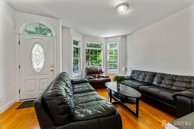 9 Perry L Drew Place, Hightstown, NJ 08520