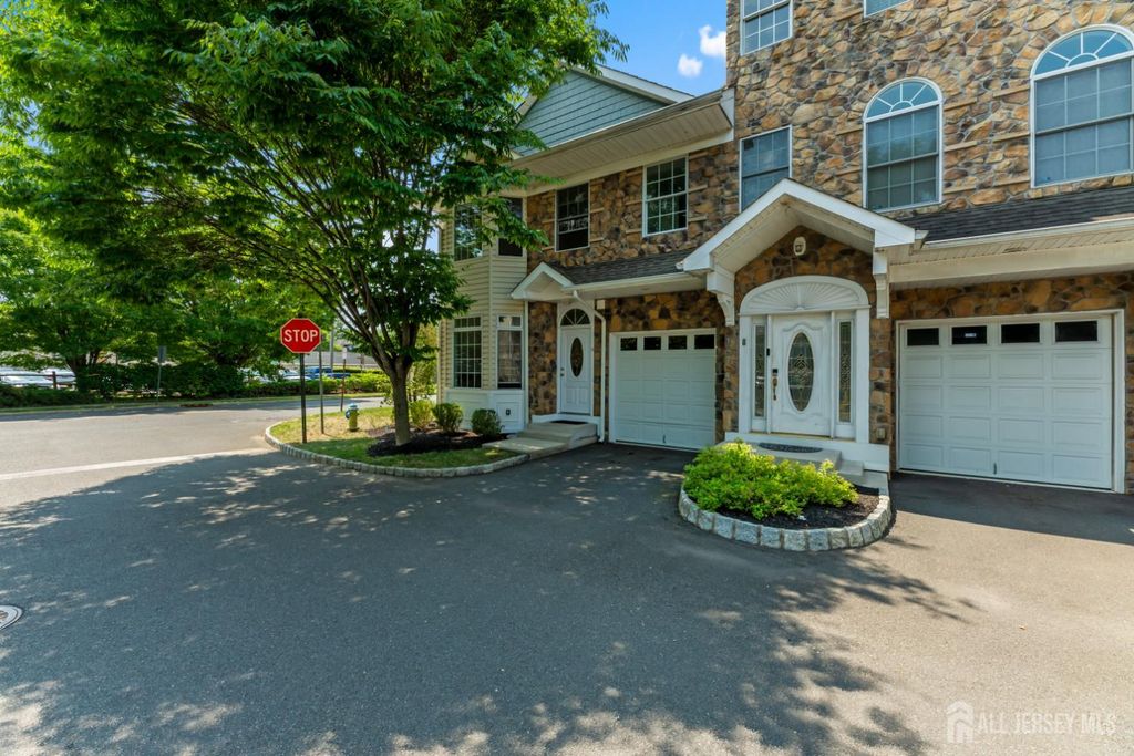 9 Perry L Drew Place, Hightstown, NJ 08520