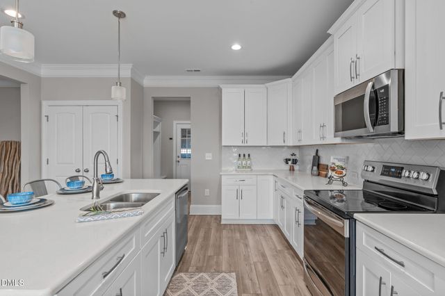 37 W Cannalily Lane, Clayton, NC 27520