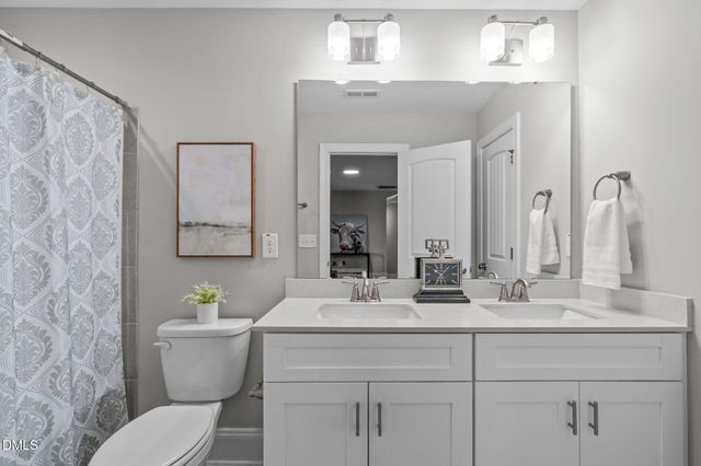 37 W Cannalily Lane, Clayton, NC 27520