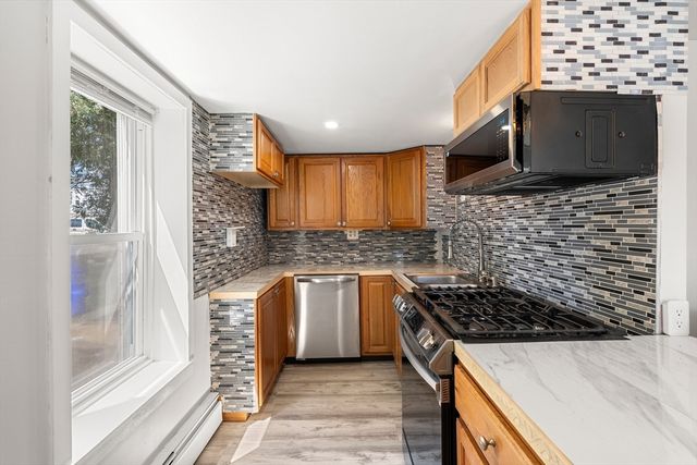 240 Montaup Street, Fall River, MA 02724