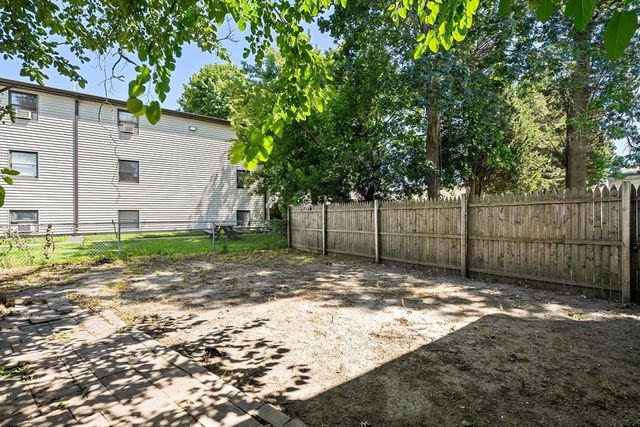 240 Montaup Street, Fall River, MA 02724