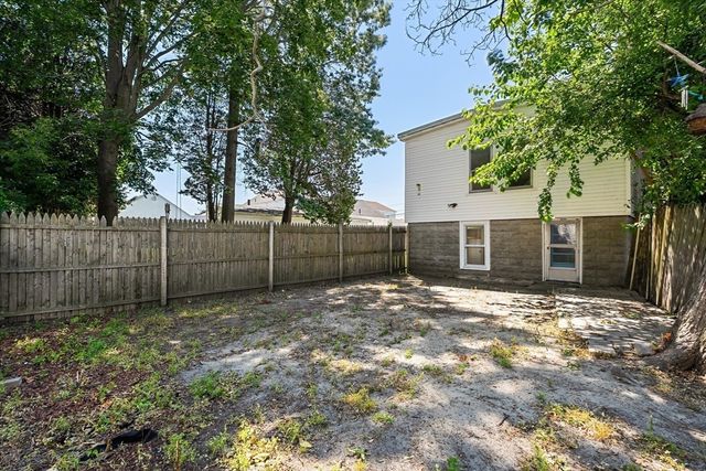 240 Montaup Street, Fall River, MA 02724