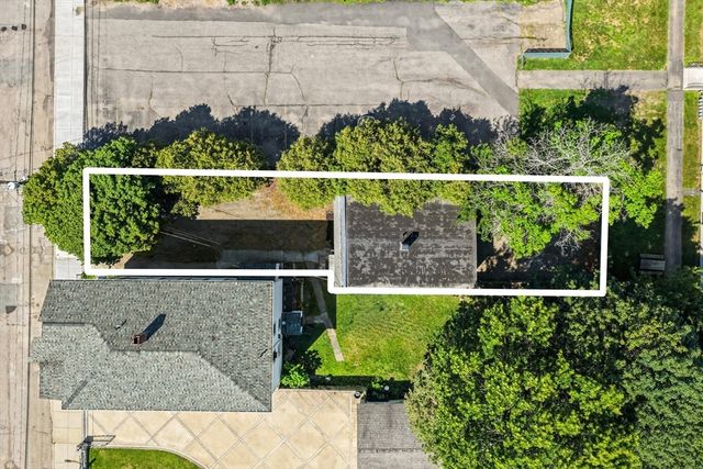 240 Montaup Street, Fall River, MA 02724
