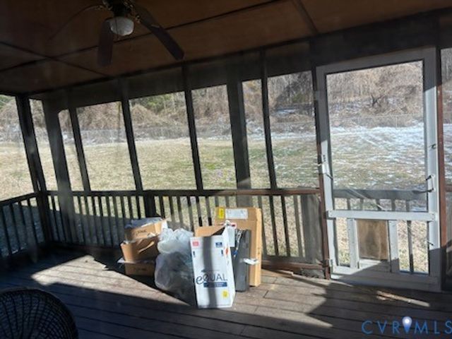 16111 Happy Hill Rd, Chester, VA 23834