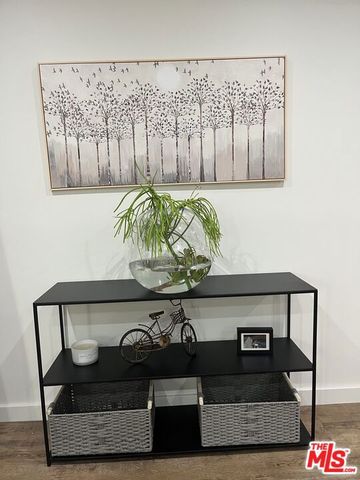 124 S Croft Avenue 101, Los Angeles, CA 90048