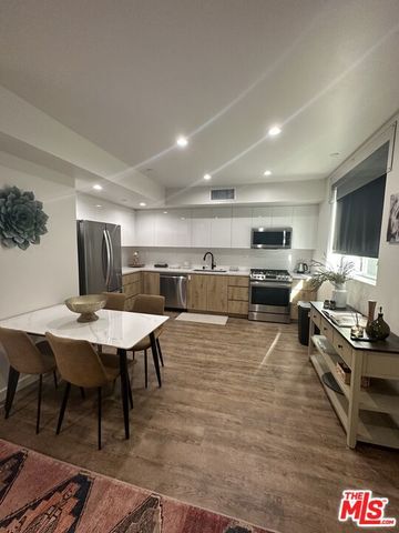 124 S Croft Avenue 101, Los Angeles, CA 90048