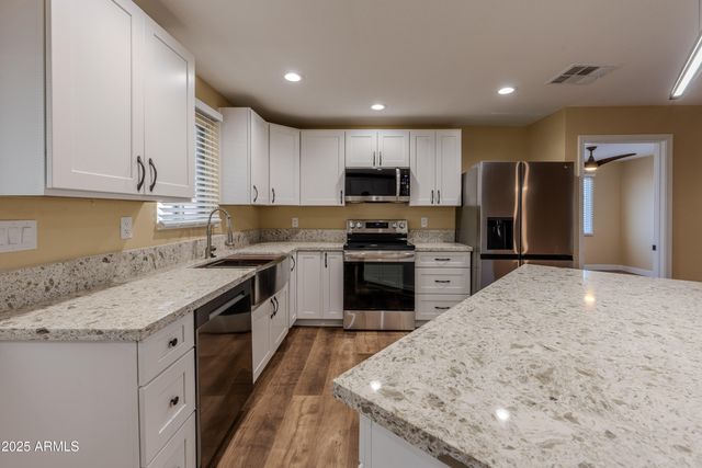 10201 N 99TH Avenue 165, Peoria, AZ 85345