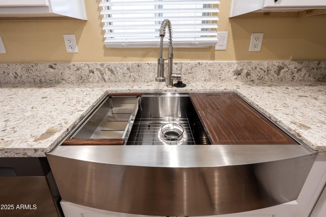 10201 N 99TH Avenue 165, Peoria, AZ 85345