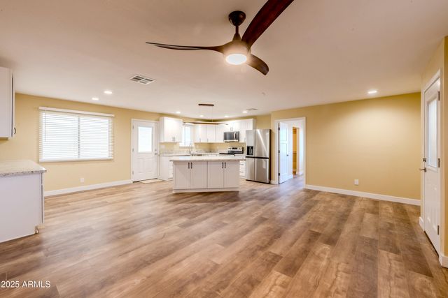 10201 N 99TH Avenue 165, Peoria, AZ 85345