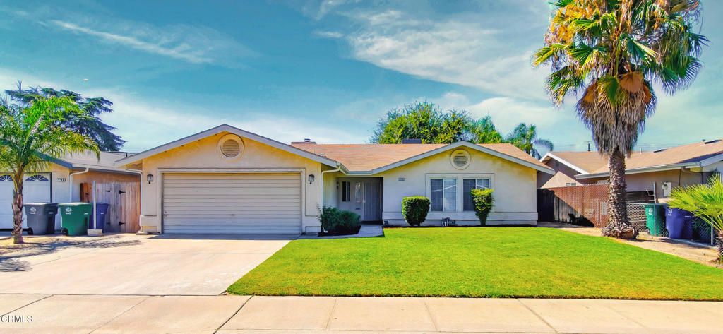 Image 1 of property listing at 2751 Sierra Madre Court, Selma, CA 93662