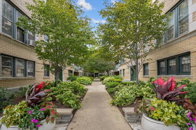 4310 N Clarendon Avenue 1021, Chicago, IL 60613