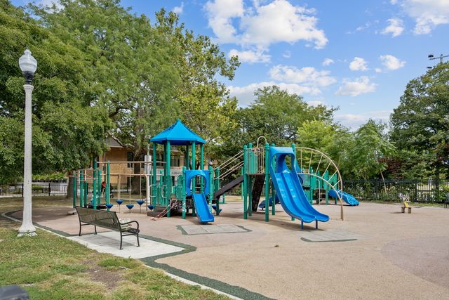 4310 N Clarendon Avenue 1021, Chicago, IL 60613