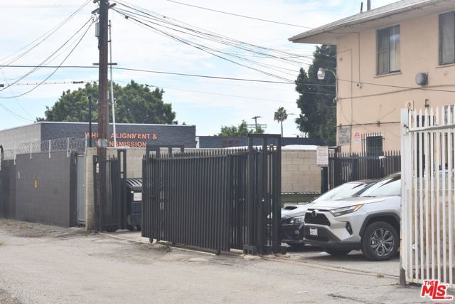 904 N Western Avenue, Los Angeles, CA 90029
