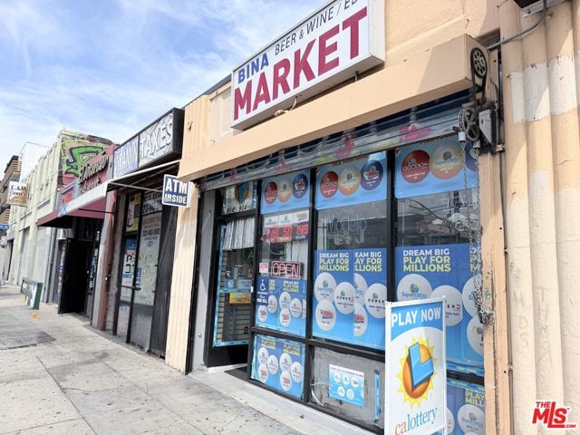 904 N Western Avenue, Los Angeles, CA 90029