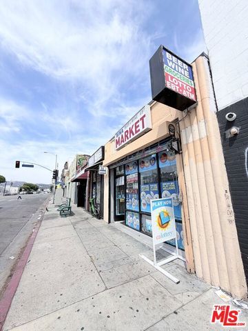 904 N Western Avenue, Los Angeles, CA 90029