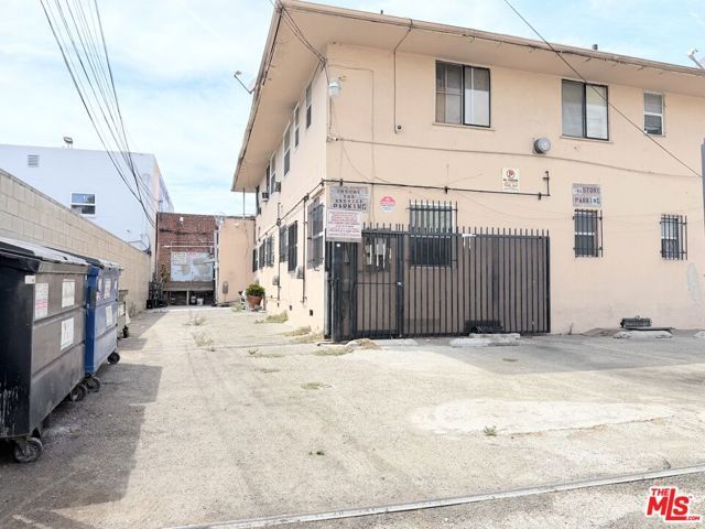 904 N Western Avenue, Los Angeles, CA 90029