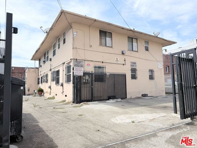 904 N Western Avenue, Los Angeles, CA 90029