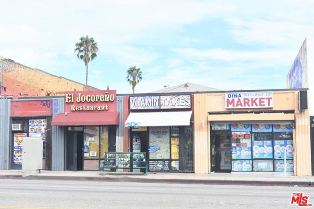 904 N Western Avenue, Los Angeles, CA 90029