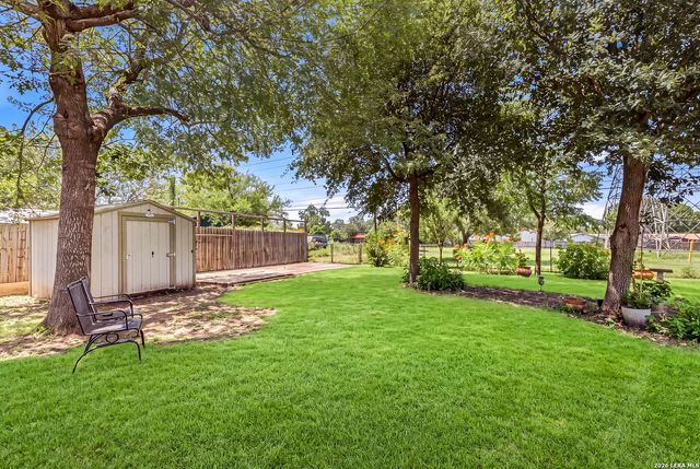 10910 Wayward, San Antonio, TX 78217