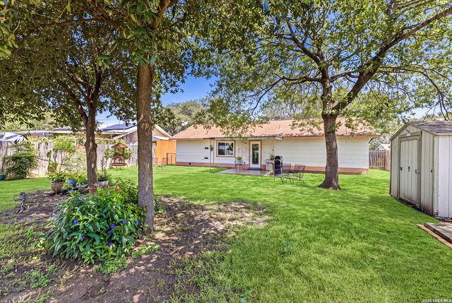 10910 Wayward, San Antonio, TX 78217
