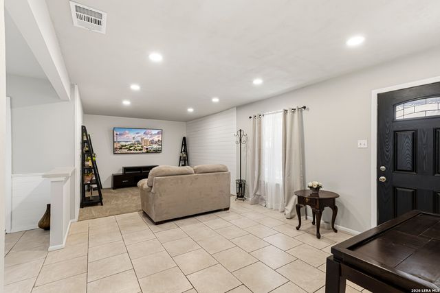 10910 Wayward, San Antonio, TX 78217