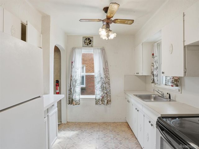 9912 Marion, Redford Charter Township, MI 48239