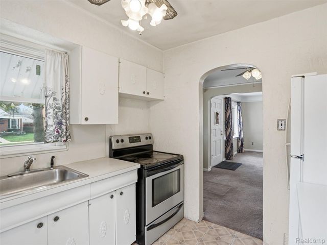 9912 Marion, Redford Charter Township, MI 48239