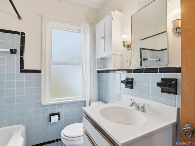 9912 Marion, Redford Charter Township, MI 48239