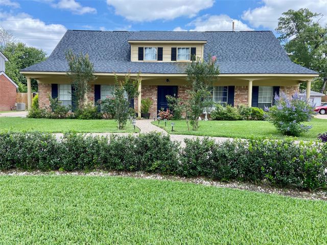 15010 Falling Creek Drive, Houston, TX 77068