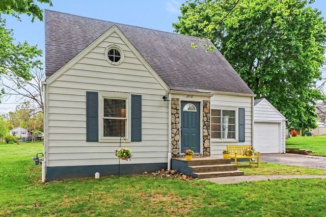 3558 Dover Street, Dexter, MI 48130