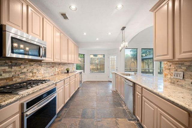 310 Cedar Lake Drive, League City, TX 77573
